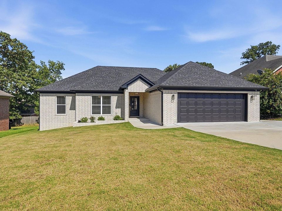 1st image of 202 Marble Dr