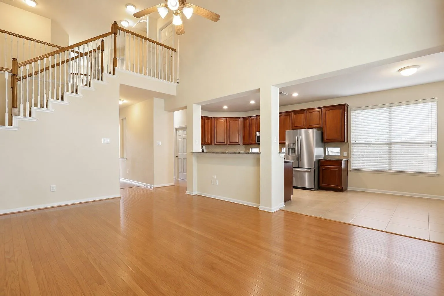 4 bed, 3.5 bath, 3311 sqft, $2,895 — Photo 2