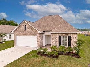 13690 Acacia Ct, Denham Springs, LA 70726