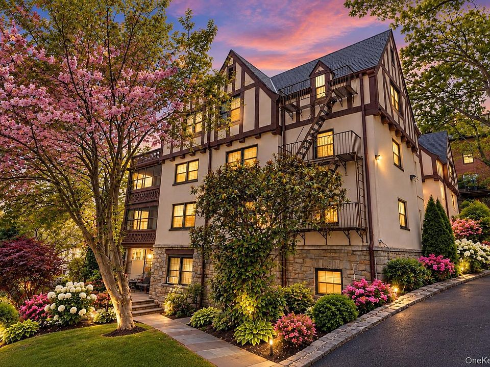 1st image of 64 Kensington Rd APT 3B