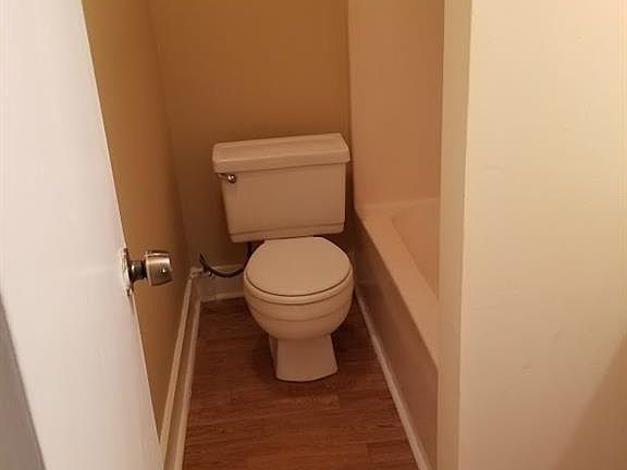 5th image of 599 Elmwood St #B