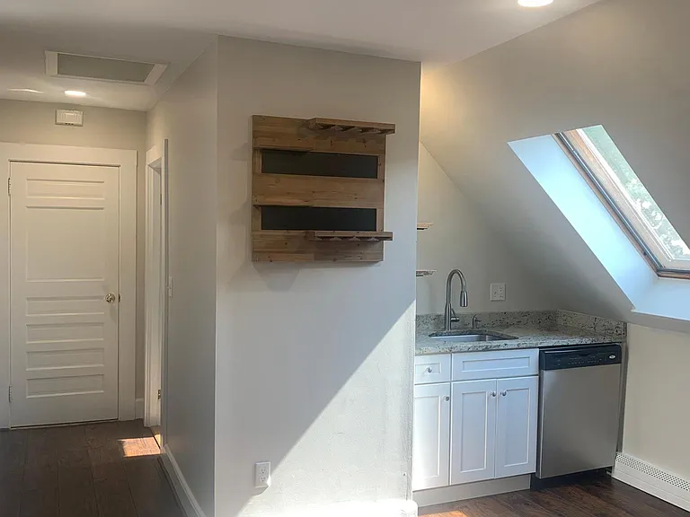 3-13 School St #3 — Photo 12