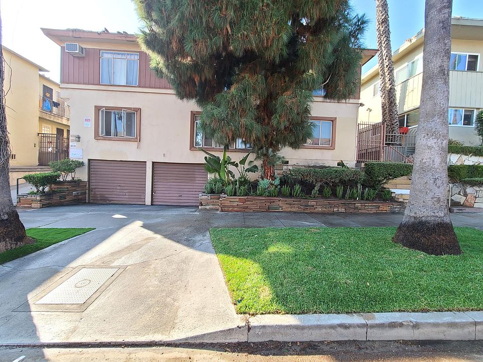 2nd image of 351 S Mariposa Ave