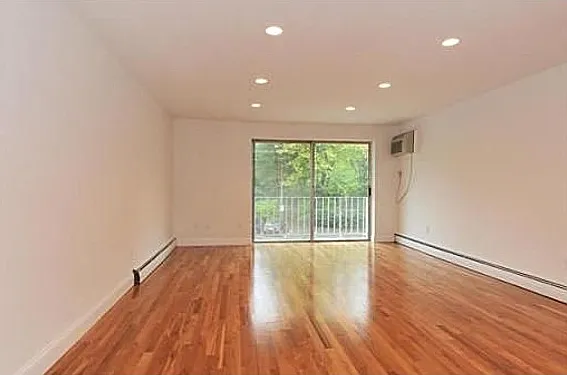 34 Hamilton Rd #206 — Photo 3