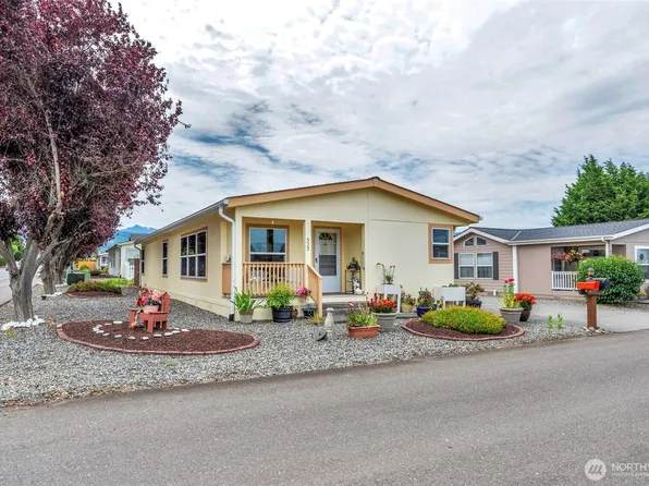 523 N 7th Avenue, Sequim, WA 98382