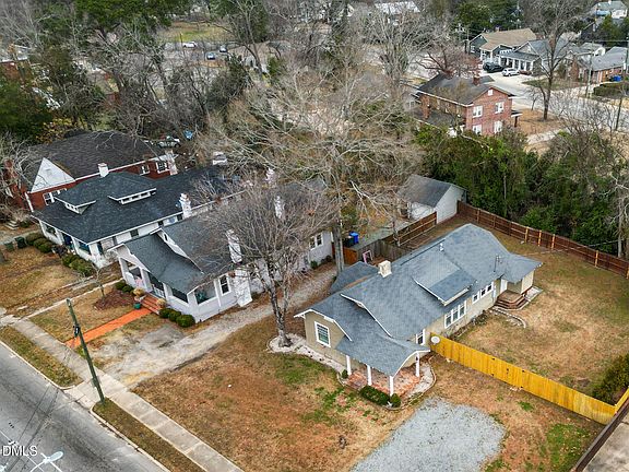 3rd image of 1408 Morganton Rd