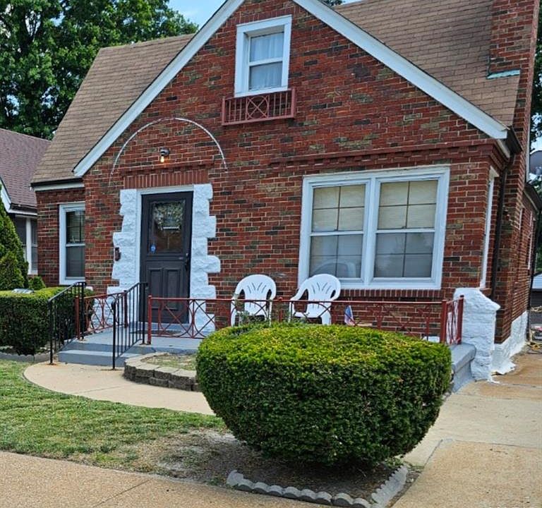 1st image of 5714 Park Ln