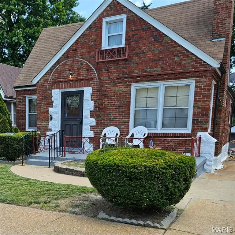 5714 Park Ln photo 1