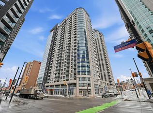 242 Rideau St #403, Ottawa, ON K1N 0B7
