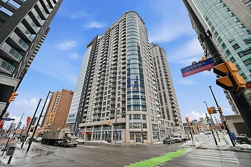 242 Rideau St Photo 1