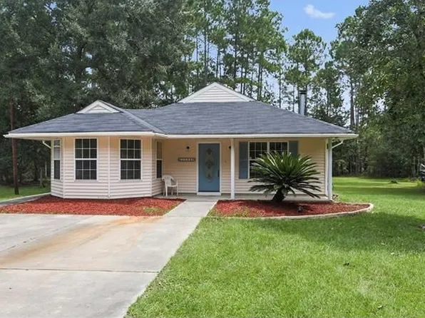 62194 Sunset Cir, Lacombe, LA 70445
