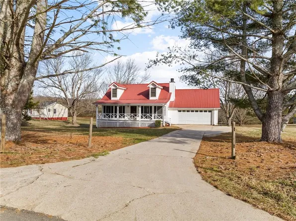 6422 Jenny Lynn Ct, Clermont, GA 30527
