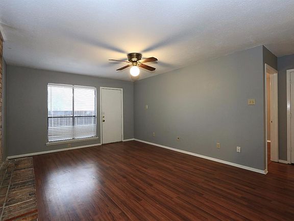 3rd image of 8601 Memphis Dr #A18