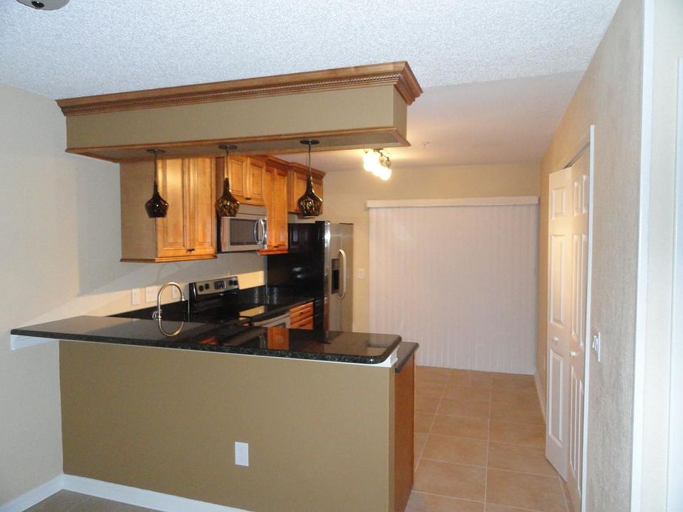 1st image of 100 Reserve 104 Cir