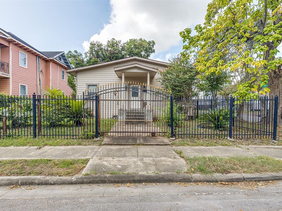 1st image of 3012 Garrow St