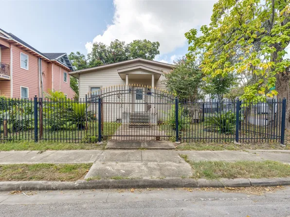 3012 Garrow St, Houston, TX 77003