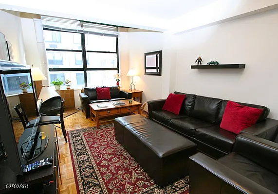 Rented by Corcoran | media 8