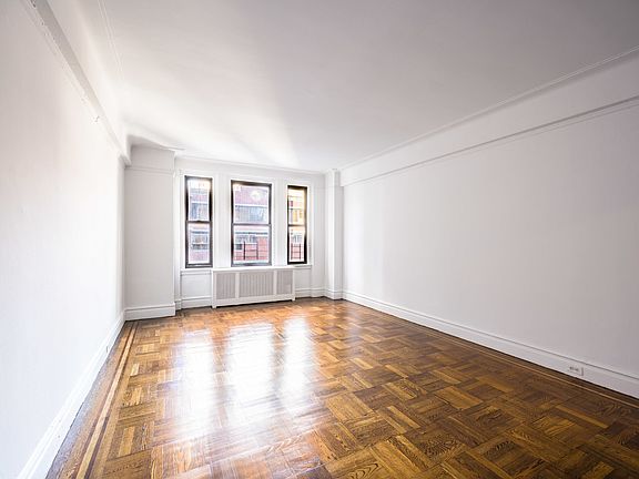 4th image of 222 W 83rd St APT 7D