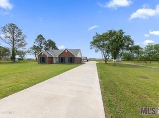 12401 Landry Rd, Maurice, LA 70555