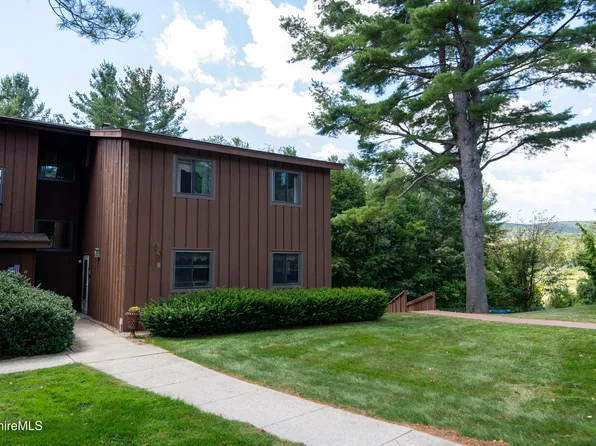 51 Churchill Crst Unit 51, Pittsfield, MA 01201