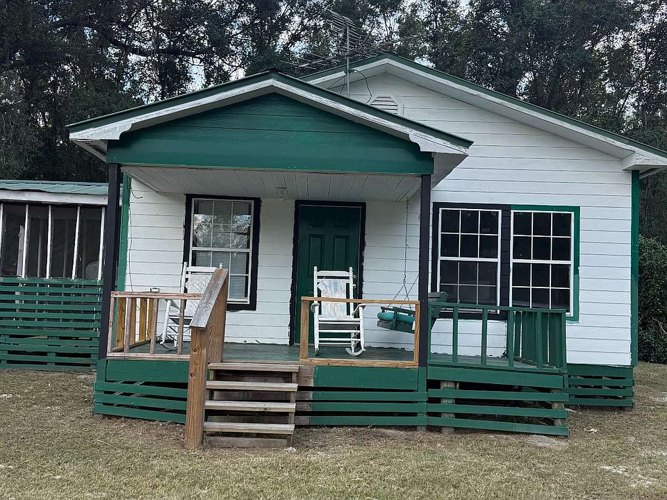 1st image of 1842 SW Nautilus Rd