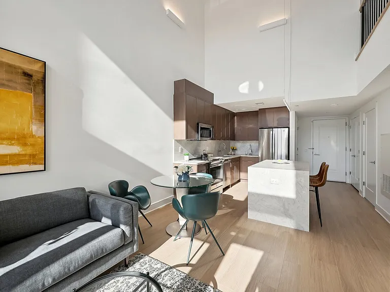 14 Lincoln Pl — Photo 15