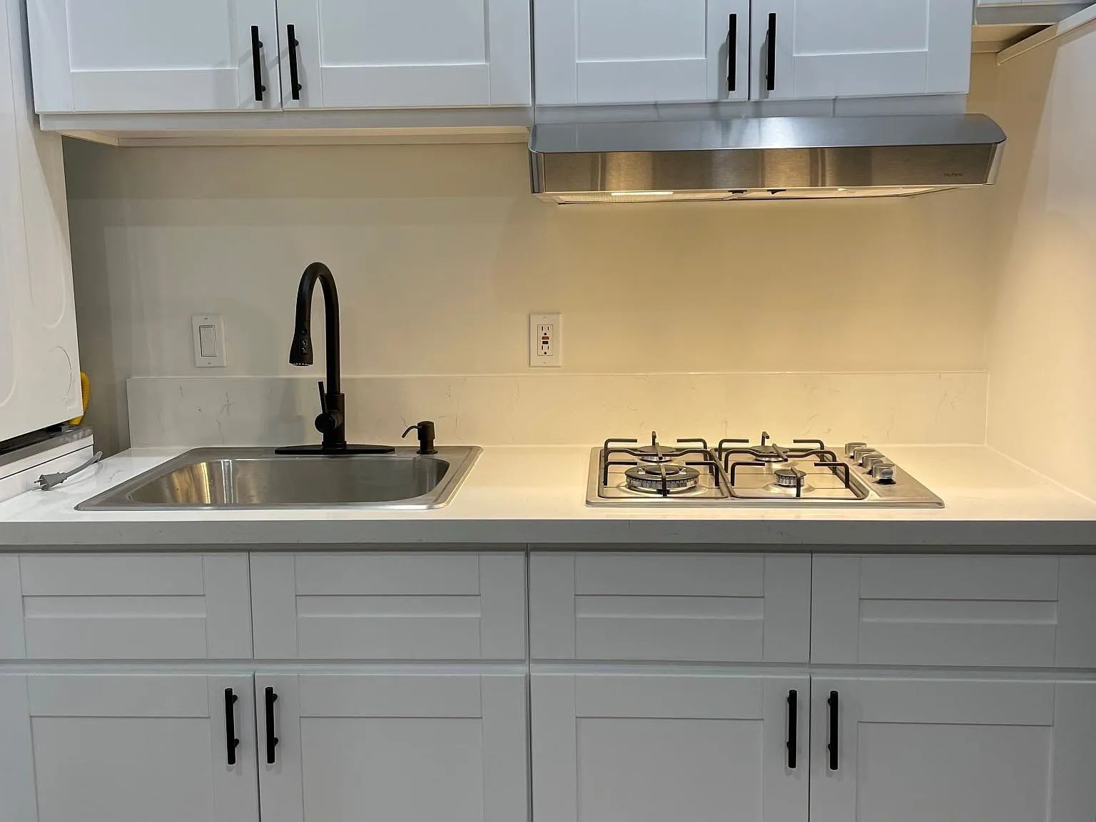 Studio, 300 sqft, $1,700 — Photo 4