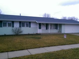 420 Southview Dr, Fond Du Lac, WI 54937