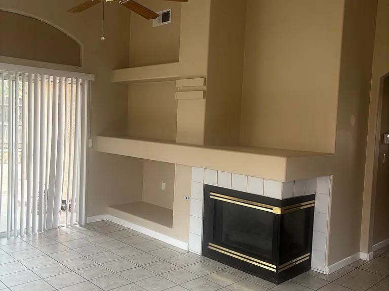 6769 N Constance Ave — Photo 10