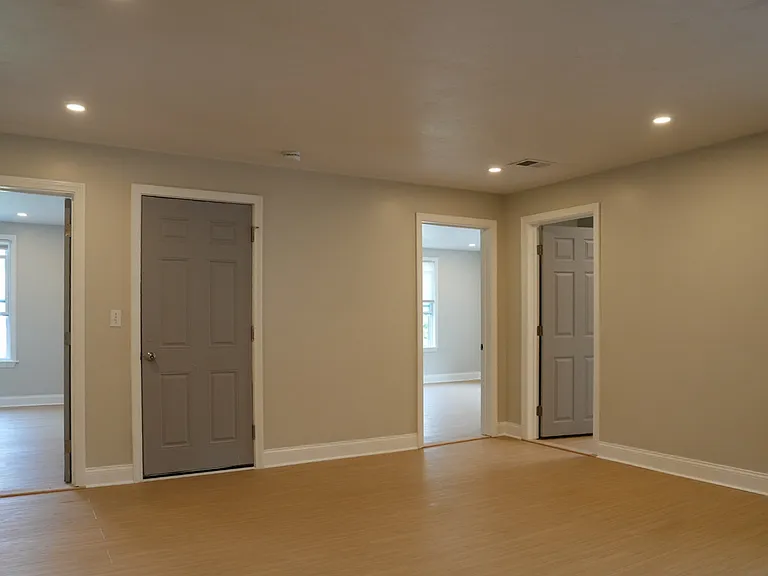 2158 Pleasant St #2 — Photo 7