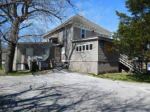 2nd image of 811 S Pine St