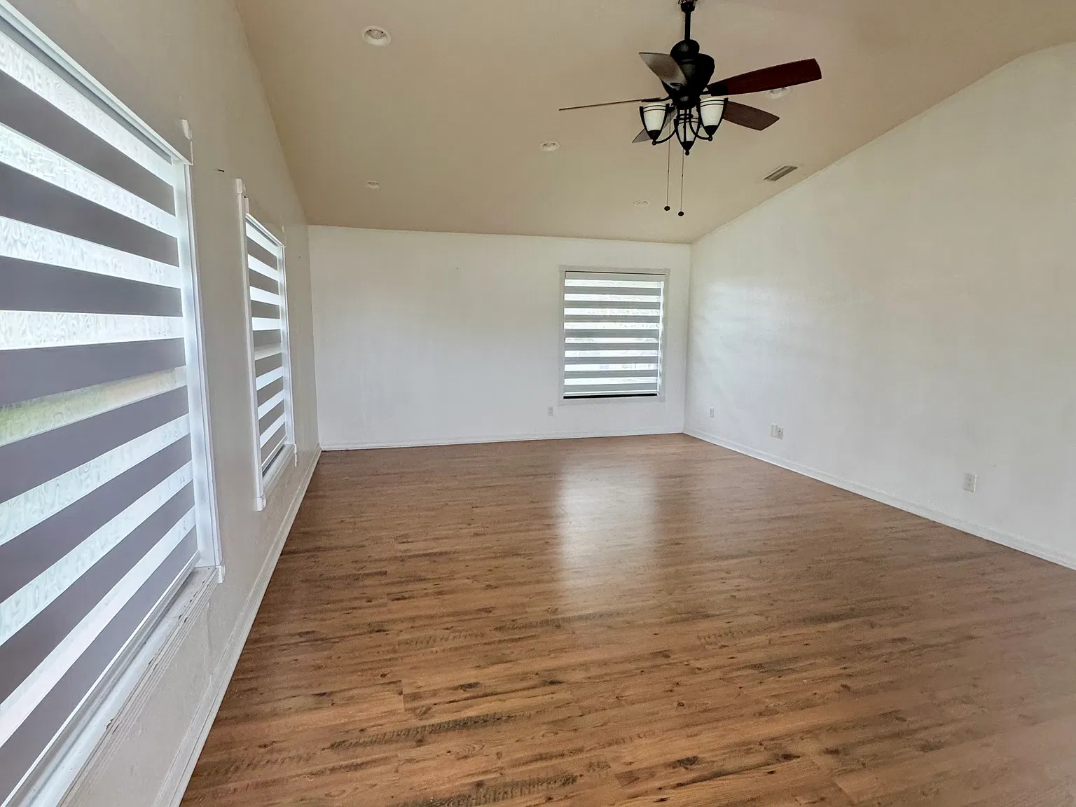 2 bed, 1232 sqft, $1,450 — Photo 3