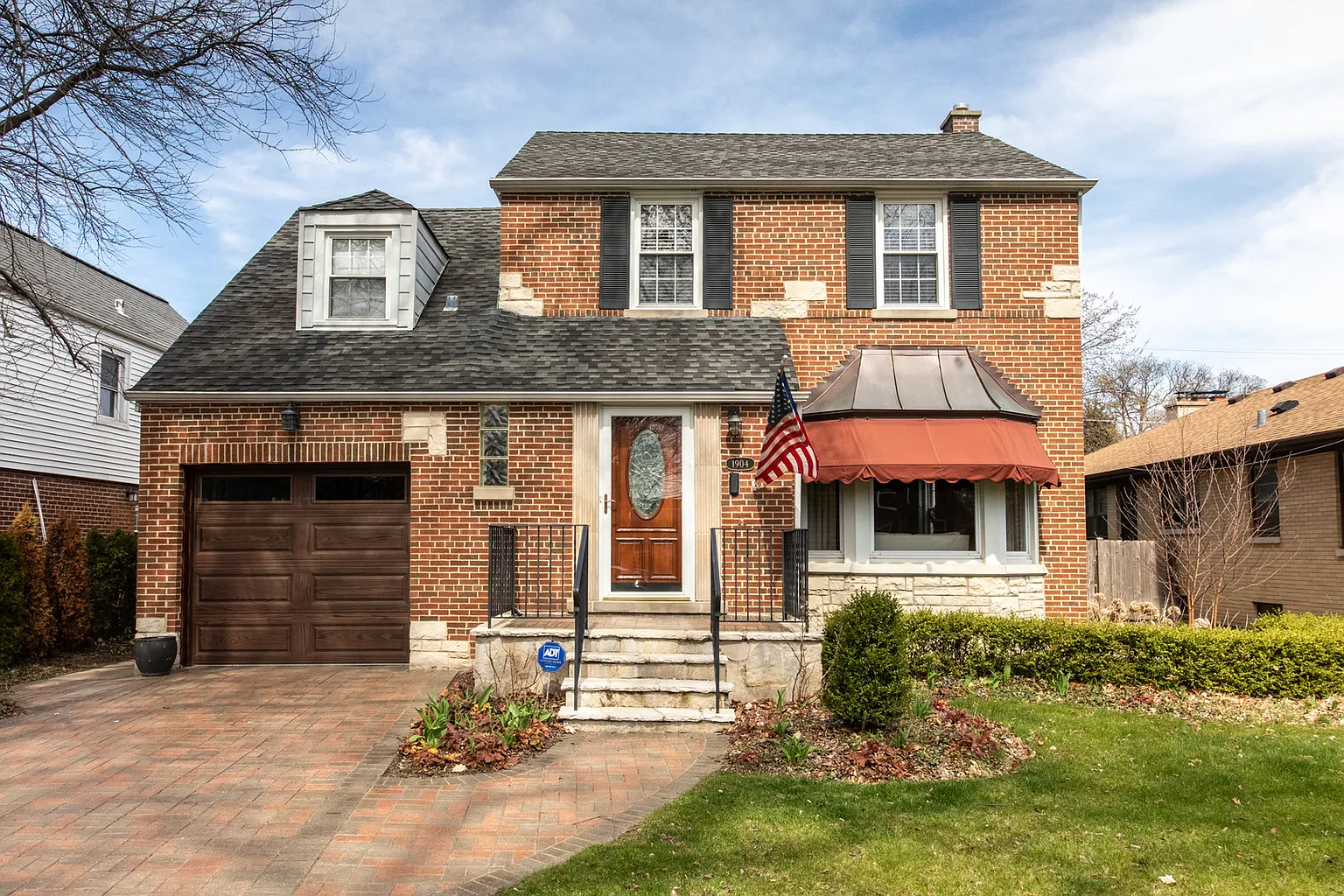 1904 Woodland Ave photo 1