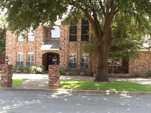 2nd image of 6114 Honeytree Drive