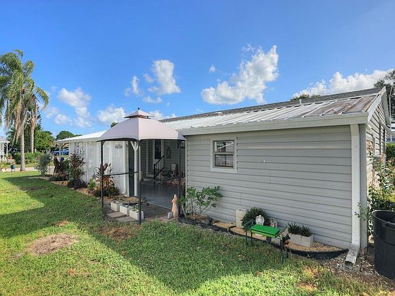 4th image of 805 Lilac Dr