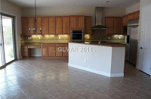 3rd image of 7216 Millerbird St
