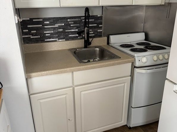 7323 W Center St APT 7