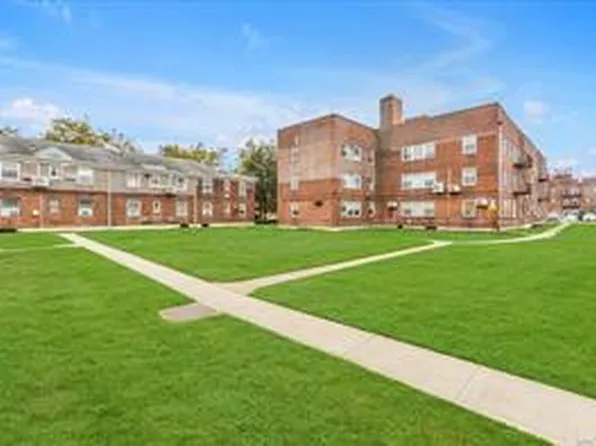 68-02 140th Street image 15 of 18