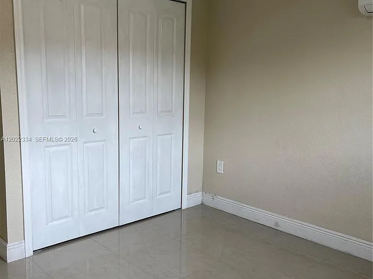 4617 Navarre Ave #B — Photo 6