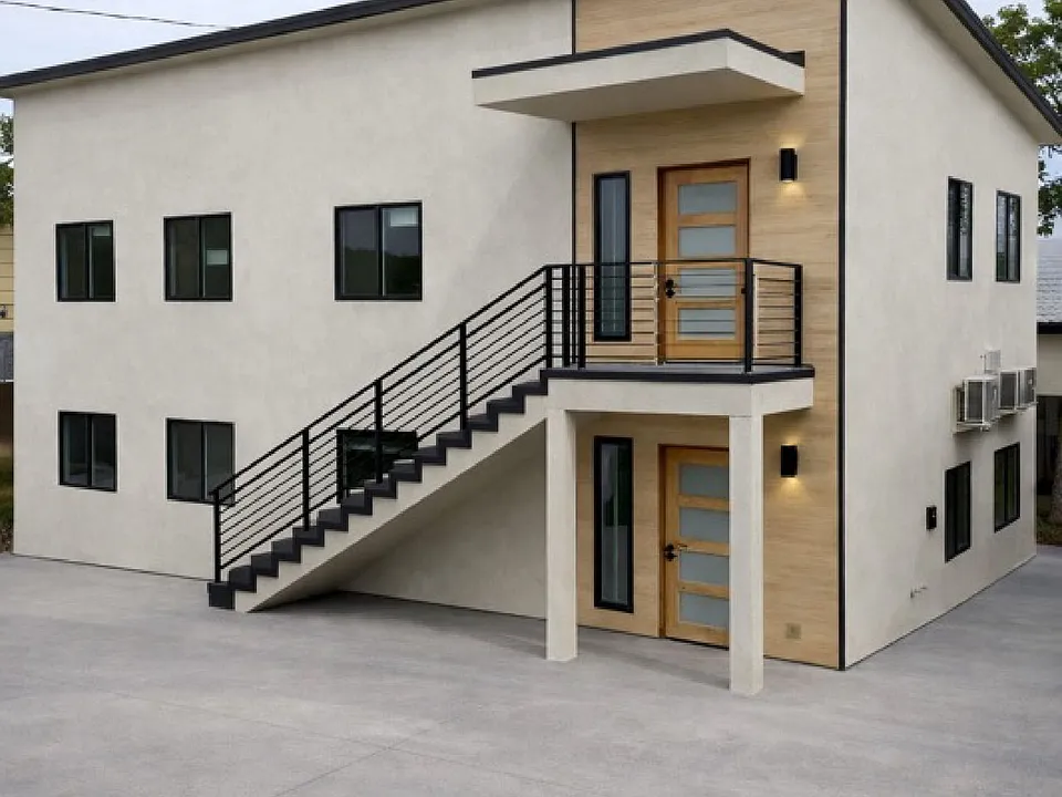 Building Photo 3
