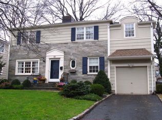 17 Elmwood Pl, Short Hills, NJ 07078