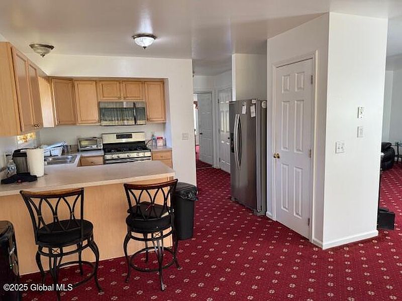 4th image of 30 Red Oak Drive