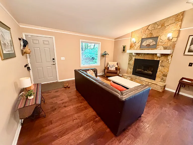 11 Mizzen Ln — Photo 4