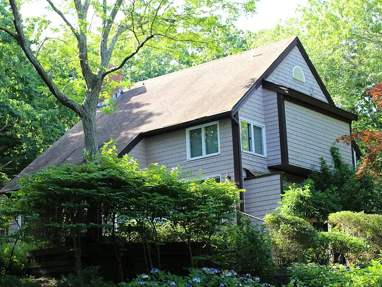 32 Scrimshaw Dr — Photo 1