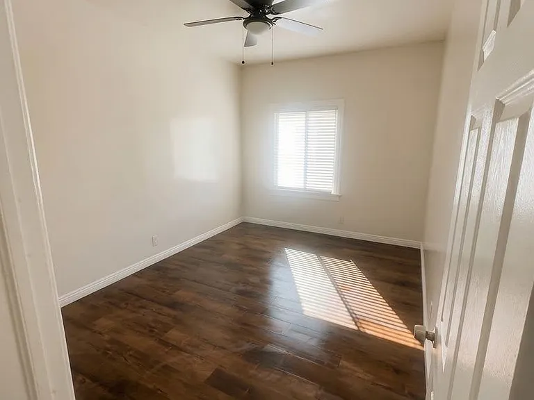 2723 San Marino St #12A — Photo 4