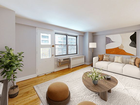 3rd image of 50 W 97th St APT 6G