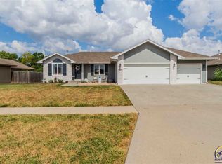3404 SW 48th St, Topeka, KS 66610