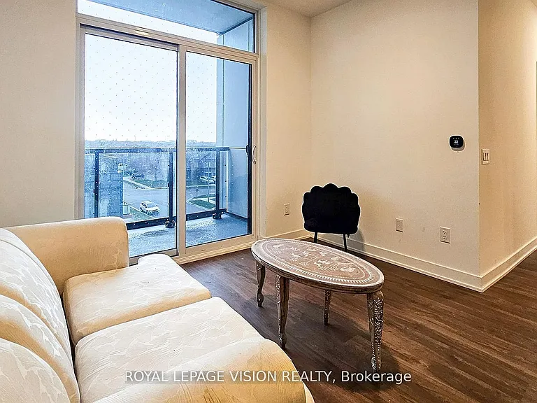 5105 Hurontario St #426 — Photo 6