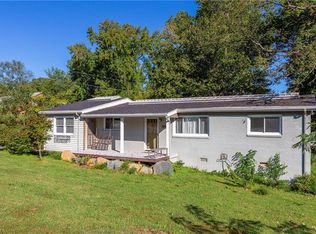 5322 Hilltop Rd, Jamestown, NC 27282