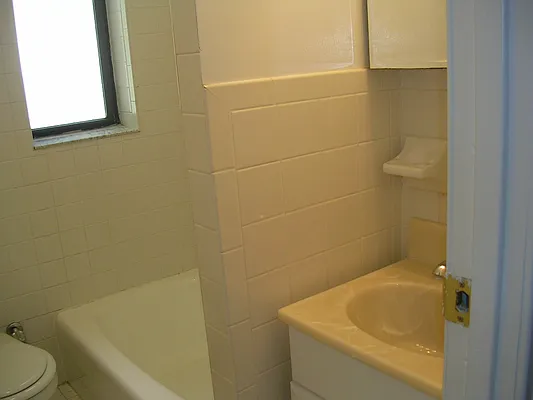 Rented by RV Realty | media 48